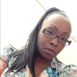 Meet your Posher, Yvonne